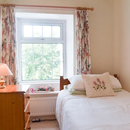 Garth * Lowick Green